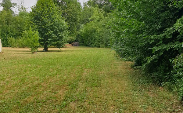 Terrain de 940m2 à 238000€ à vendre sur AMBARES ET LAGRAVE (33440)